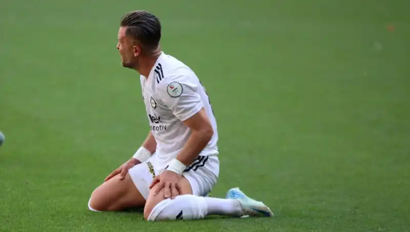 Futbolda Düşüş: Puan Silme Ceza, Kulüpleri İcra Takibine Sürükledi!