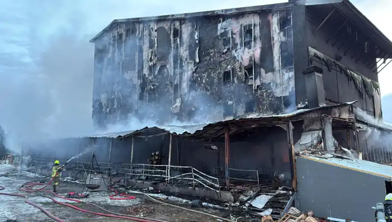 Uludağ'daki Otel Yangınında Can Kaybı İkiye Yükseldi: Şampiyon Kayakçı Berkin Usta'yı Kaybettik