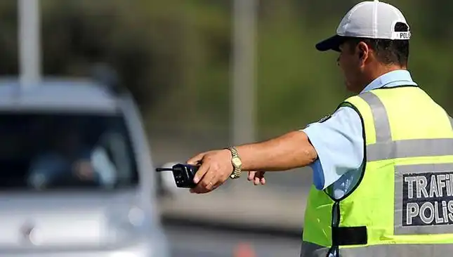 Drift Yapan Ehliyetsiz Sürücüye 65 Bin Lira Ceza Kesildi: Detaylar Korkutucu