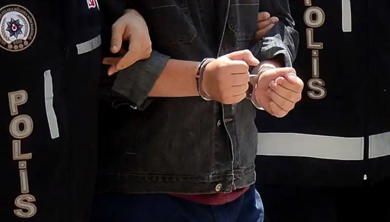 Bursa'da Uyuşturucu Operasyonu: 327 Zanlı Yasa Dışı Faaliyetleriyle Yakalandı