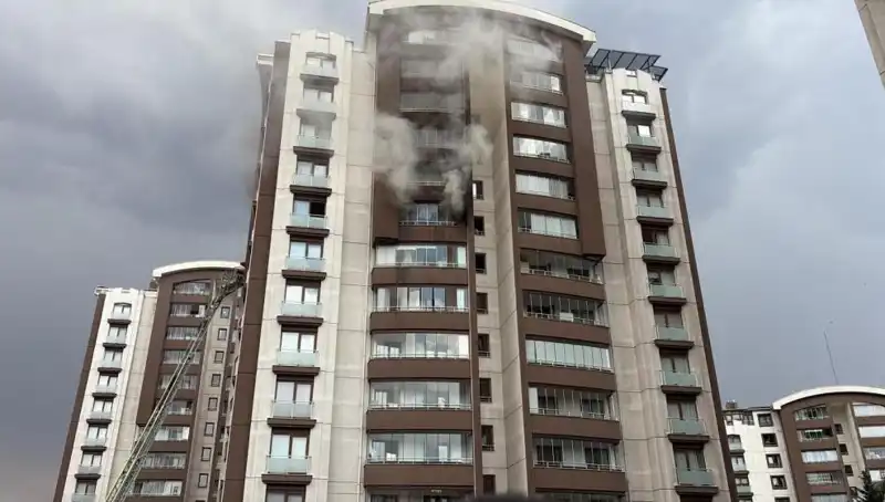 Ankara'da 14 Katlı Binada Yangın: Dram ve Kahramanlık Anları