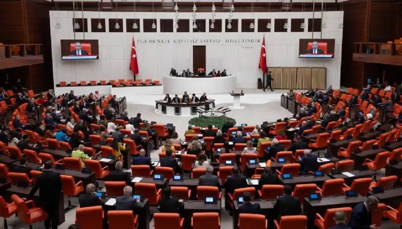 Terörsüz Türkiye İçin Meclis'ten Önemli Adımlar: Kurtulmuş ve Bahçeli Görüşmeleri