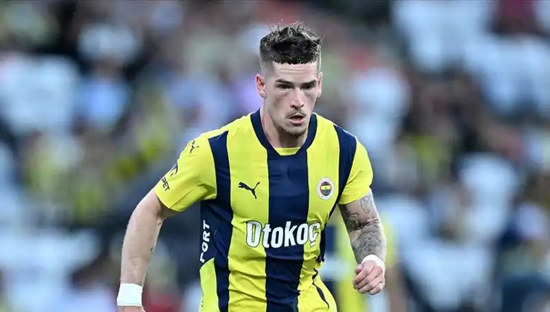 Ryan Kent, Yeni Takımıyla Futbolseverleri Şaşırttı!