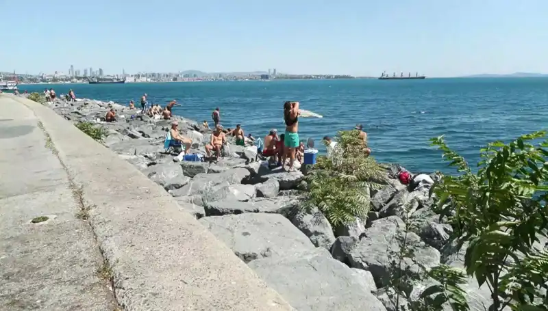 İstanbul'da Bahar Havası: Sahillerde Canlılık Söz Konusu