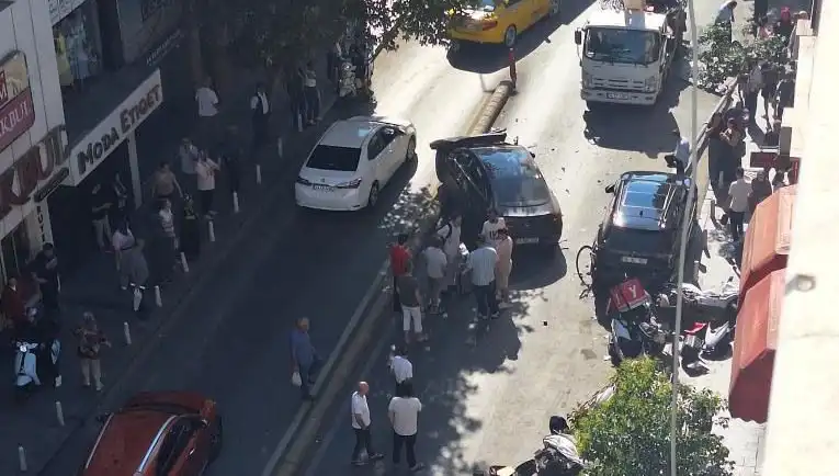 İranlı Sürücünün Feci Kazası: Ortalık Karıştı, Yeşil Alan Kırmızıya Büründü