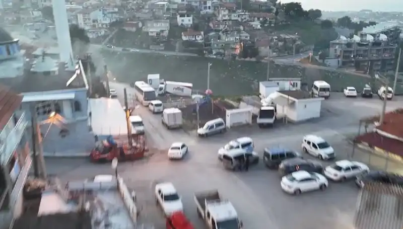İzmir’de Gerçekleşen Dev Operasyon: 133 Kişi Gözaltına Alındı