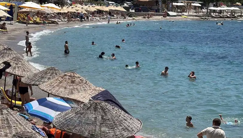 Sıcak Hava Dalgası: 36 Dereceyi Görebiliriz, Sahiller Dolu!